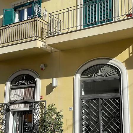 Flat44 Apartman *