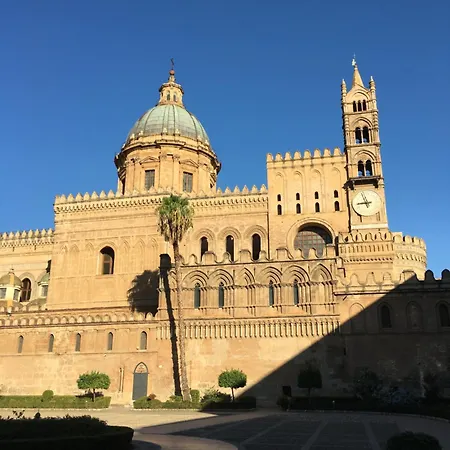 Flat44 * Palermo