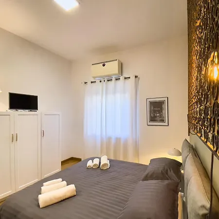 Flat44 * Palermo